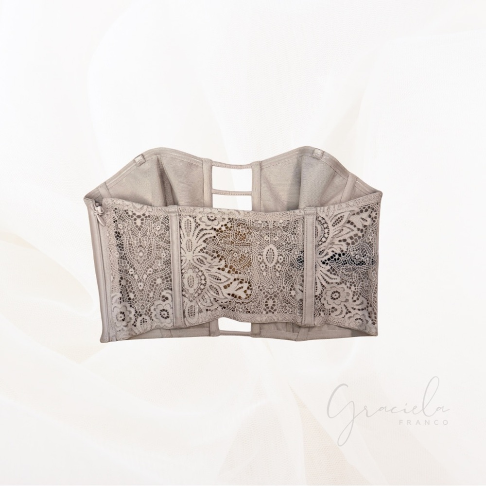 Victoria's Secret Blush Cream Lace Bustier - Picture 2 of 3